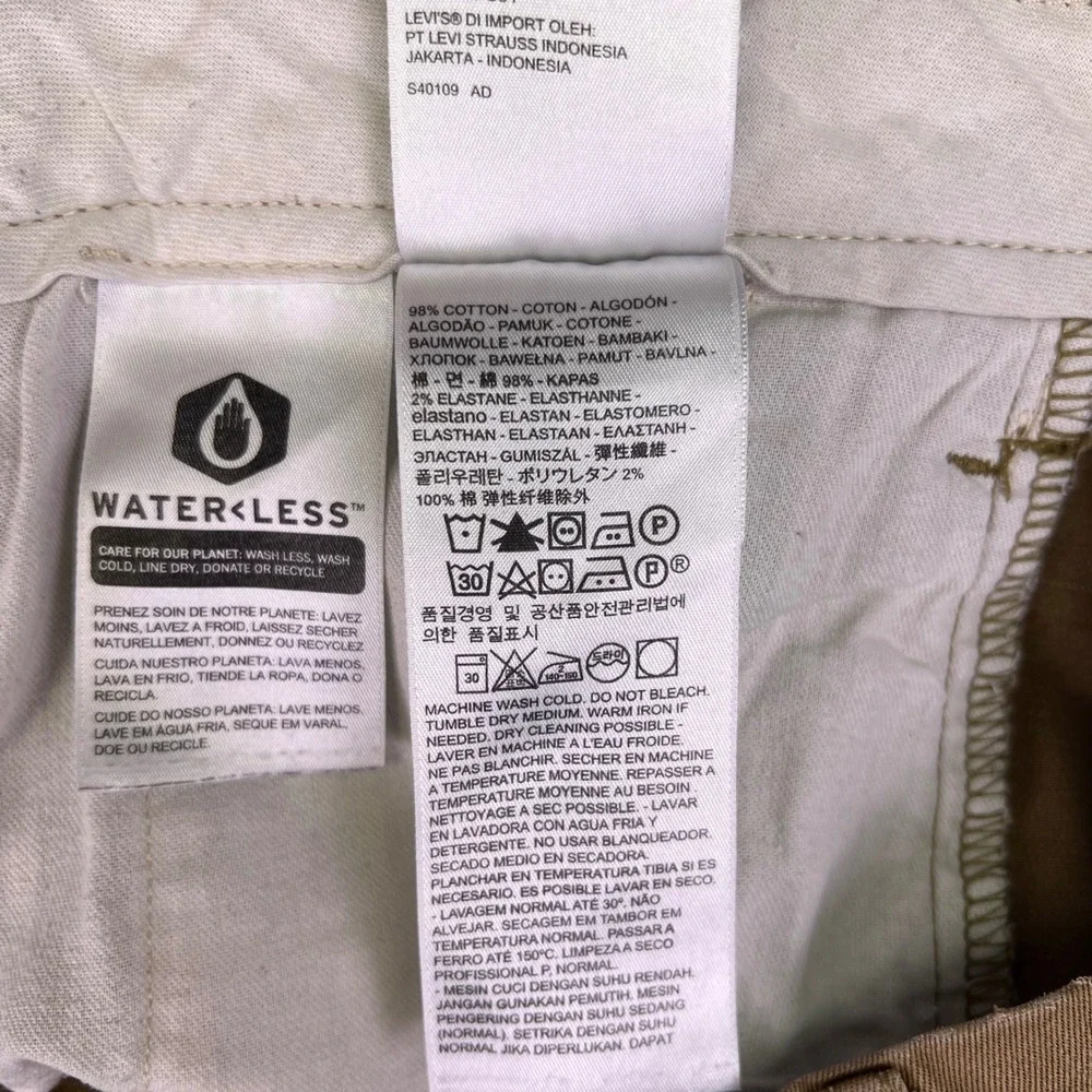 Levi's Men's Chinos in Mustard
